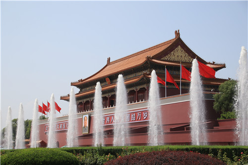 房禹良--我眼中的天安门_副本.jpg