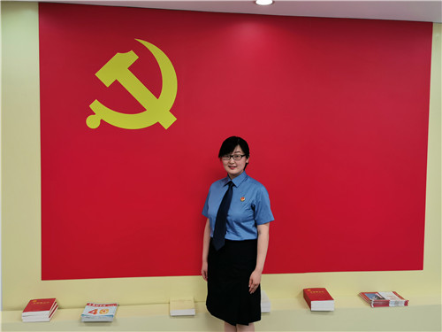 张宏.jpg