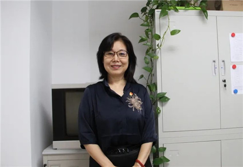 区妇联机关党支部书记   黄闽英_副本.jpg