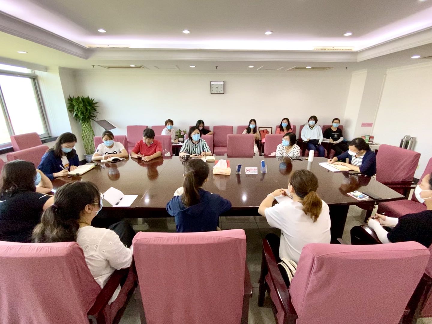 西城区召开第四期中国妇女社会地位调查工作推进会.jpg
