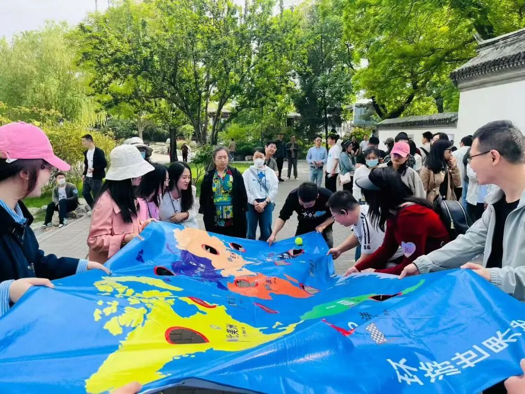 春赏海棠映陶然 棠香解语觅知音——西城区青年游园联谊活动温情落幕